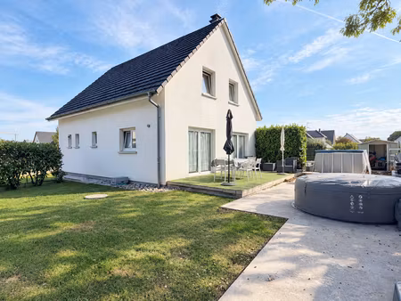 maison 5 pièces de 102m2 sur 7 ares