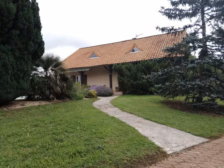 maison familiale lumineuse avec grand potentiel secteur calm