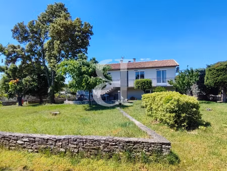 maison à vendre avec terrain et dépendances région grignan -
