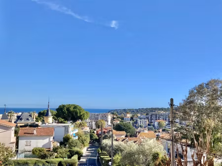 appartement 3 pièces avec vue  115 m2  antibes