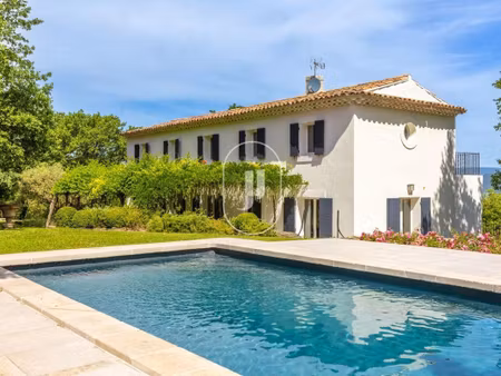 villa avec piscine à vendre dans le luberon