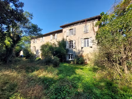 aurignac 10 min du centre demeure de charme avec'1.3 ha de jardin