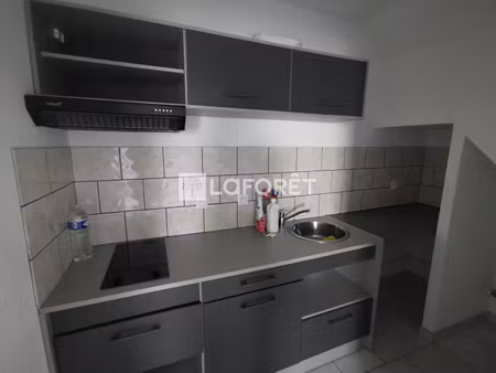 immeuble avec 2 logements ( bail en cours) a hesdin