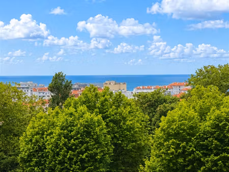 appartement 82 m2 -3 chambres- à rénover- vue panoramique océan