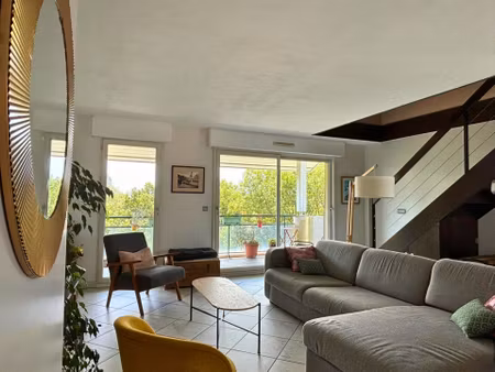 duplex t4 lumineux de 104 m² - 3 chambres aux portes de genève