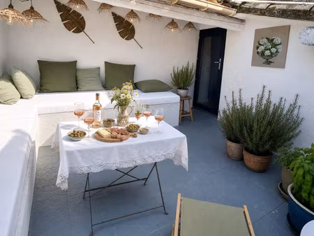 maison de caractere renovee avec belle terrasse