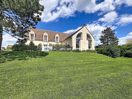 maison familiale aux beaux volumes ? potentiel résidentiel ou projet immobilier
