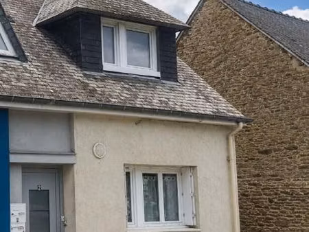 ensemble immobilier loué : maison de 91m2  plus commerce à pleslin trigavou