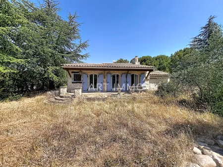 maison de plain pied a rafraichir en zone uc