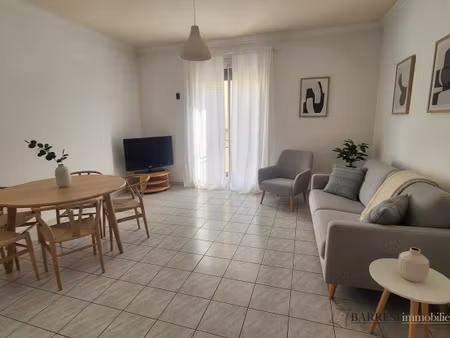 t4 98 m² toulon ouest ascenseur  cave  fort potentiel.