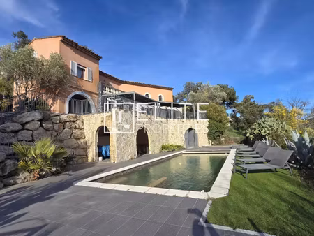 maison 6 pièces 218 m² + piscine & garage – tanneron