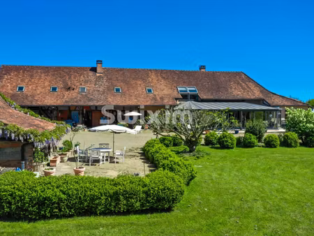 grand manoir bressane en très bon état