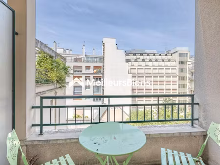 paris 10ème – cour des petites écuries – 2 pièces de 58 m² – 5e étage avec ascenseur –...