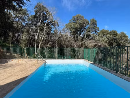 bel appartement contemporain avec piscine – village de grimaud