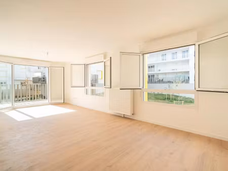 appartement de 4 pièces de 84 m² à la courneuve