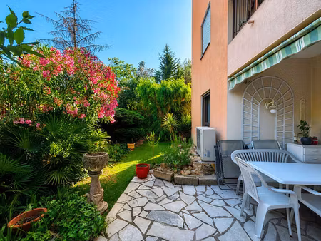 appartement fréjus 3 pièces de 67 m² en rez-de-jardin avec 175 m² d'extérieur parking