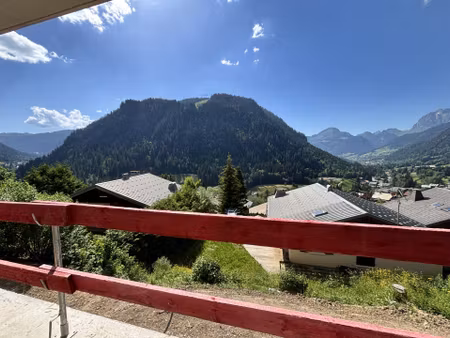 t2 neuf avec coin montagne au coeur de la station de cha