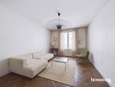 appartement 2 pièces de 48 40 m² avec cave - rue sainte-croix de la bretonnerie  marais
