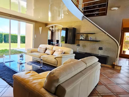 maison d'architecte castelnaudary 7 pièce(s) 181 m2