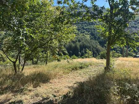 joli terrain 957 m2 avec vue montagne