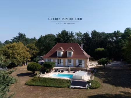 propriété familiale piscine bergerac
