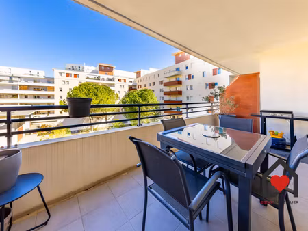 montpellier - port marianne - t2 etage eleve - terrasse 23m² -