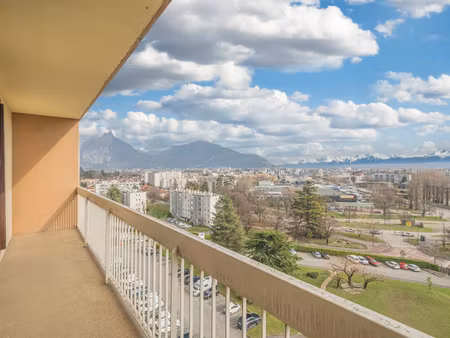 appartement lumineux et vue dégagée sur seyssinet-pariset