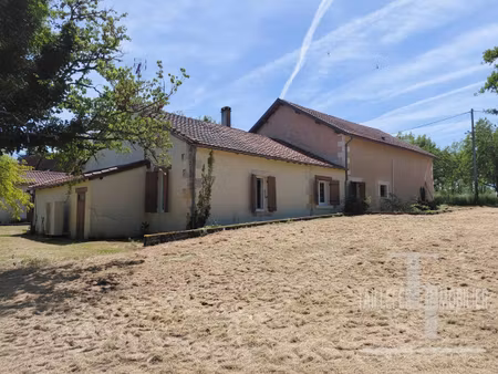 maison de campagne  terrain 9800m².