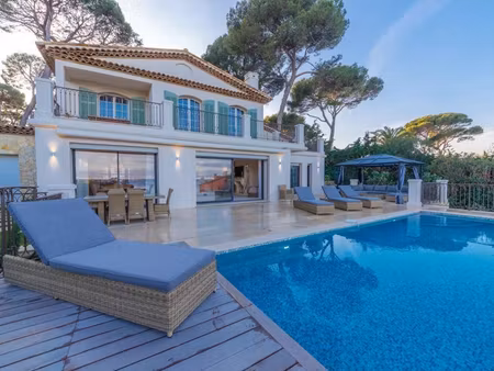 cap d'antibes - villa de charme a côté des plages