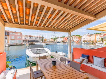 exclusivite - port grimaud - superbe maison de pêcheur rénovée avec amarrage 14m