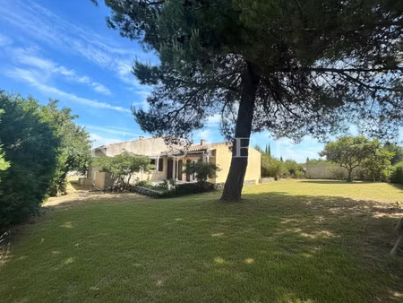 maison 4 chambres de 153 m² avec terrain piscinable et vue luberon de 1000 m² à vendre à..