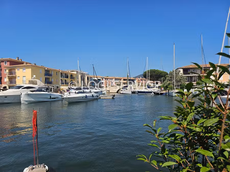 golfe de st tropez rare maison et appartement reunis grand et large amarrage