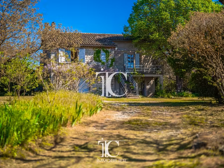 mas du xviiieme 3165m² de terrain