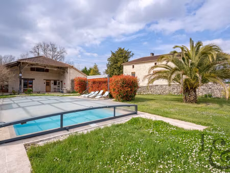 grange en pierre rénovée avec gîte à vendre entre villeneuve-sut-lot et agen