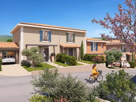 cogolin  villa 3 chambres  jardin  2 parkings