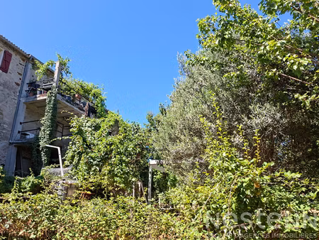 immeuble à vendre à la vernarède - 8 pièces  143 m²  terrain 1350 m²