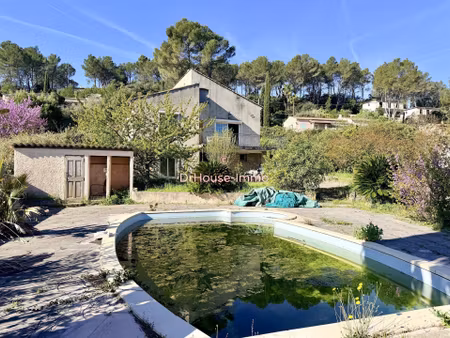 lorgues maison avec jolie vue