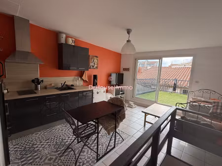 hyper centre t3 en duplex avec terrasse