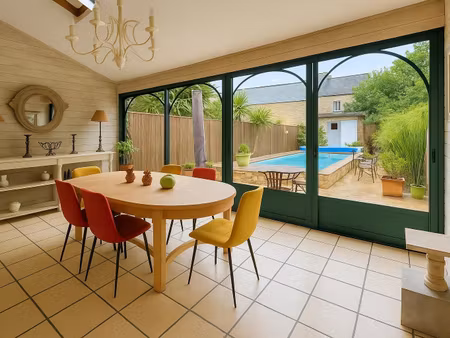 maison de ville familiale - quartier prisé - hyper centre avec piscine