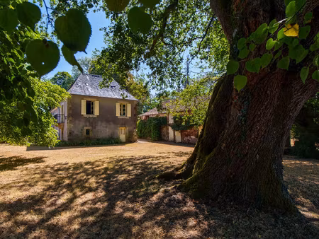 propriété de caractère teillots 6 pièce(s) 143 m2