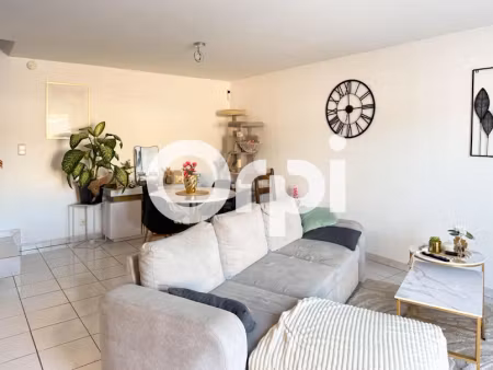 vente maison 8 pièces 174 m² à bussac-sur-charente (17100)  262 500 €