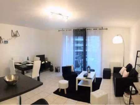location meublée appartement 2 pièces 46 m² à lyon 3ème (69003)  1 050 €