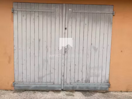 vente locaux professionnels 0 pièces 25 m² à hyeres (83400)  45 000 €