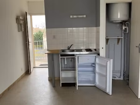 location appartement 1 pièce 19.12 m² à poitiers (86000)  395 €