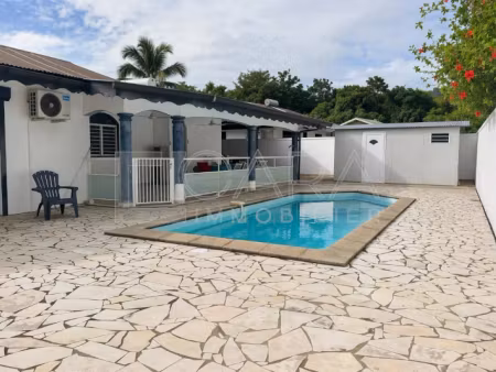location maison 5 pièces 120 m² à remire montjoly (97354)  2 740 €
