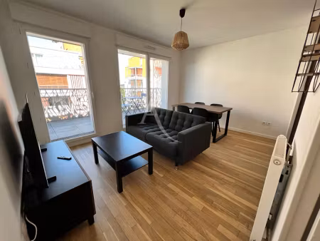 location appartement 2 pièces 41.07 m² à cergy (95000)  950 €