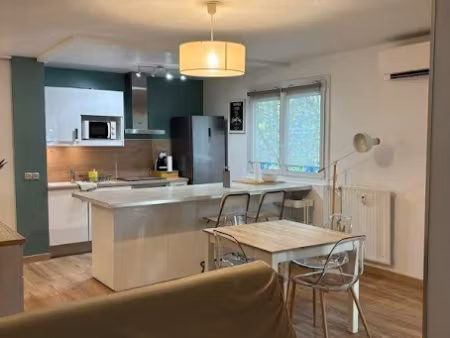 location meublée appartement 2 pièces 50 m² à montpellier (34000)  950 €