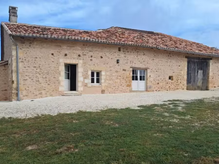 location maison 3 pièces 131 m² à mareuil (24340)  810 €