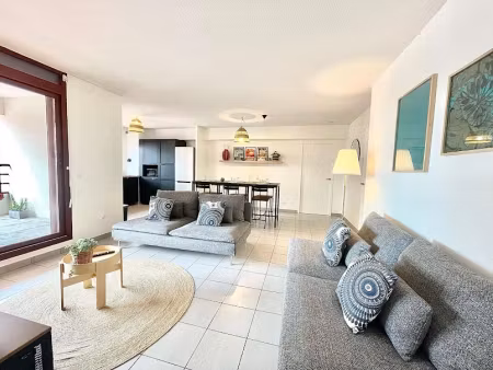 location meublée appartement 4 pièces 76.65 m² à perpignan (66000)  907 €