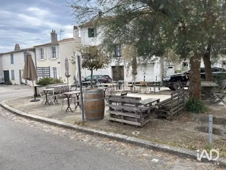 vente locaux professionnels 0 pièces 130 m² à ars-en-ré (17590)  291 500 €